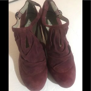 HINGE STRAPPY PUMPS MAROON WINE COLORED PURPLE SOFT SZ 8.5
